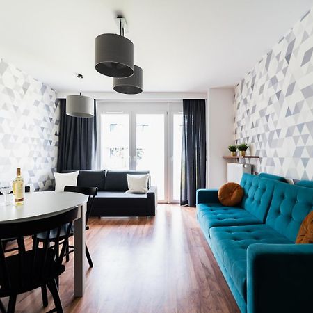 Big Apart - Atal Towers - 3 Rooms - Private Parking Place Wroclaw Luaran gambar