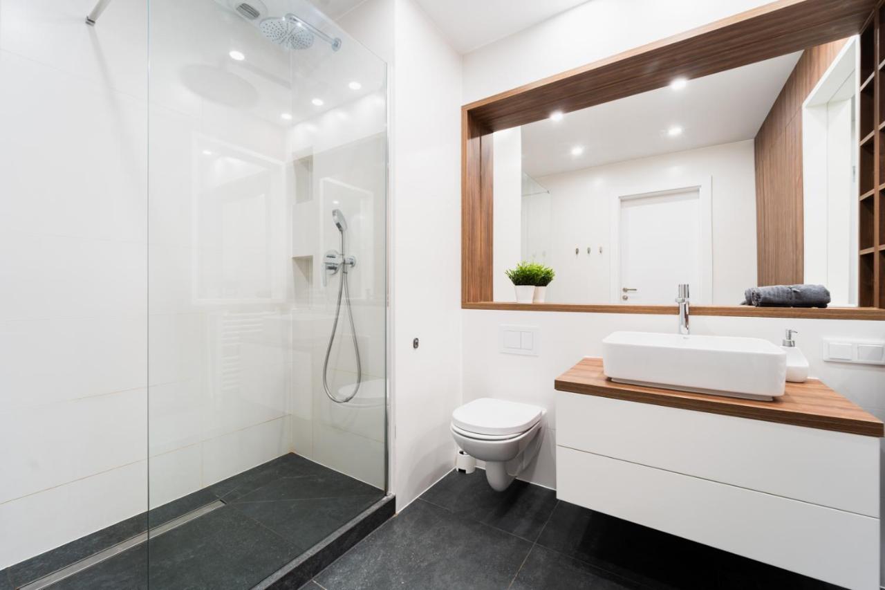 Big Apart - Atal Towers - 3 Rooms - Private Parking Place Wroclaw Luaran gambar
