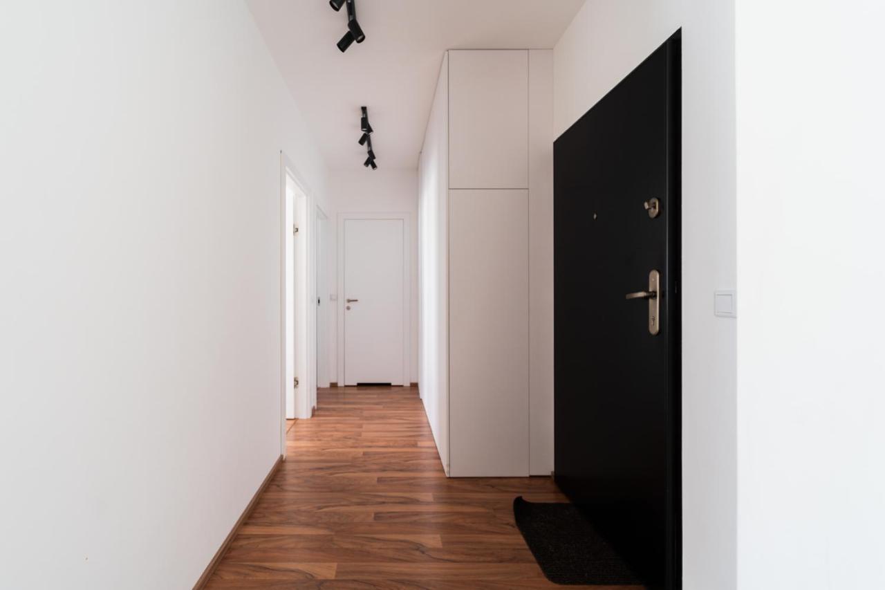 Big Apart - Atal Towers - 3 Rooms - Private Parking Place Wroclaw Luaran gambar