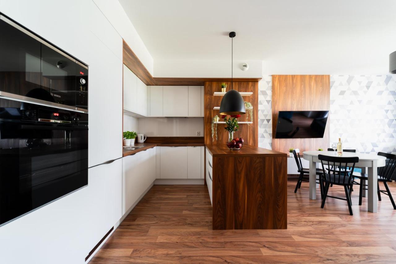 Big Apart - Atal Towers - 3 Rooms - Private Parking Place Wroclaw Luaran gambar